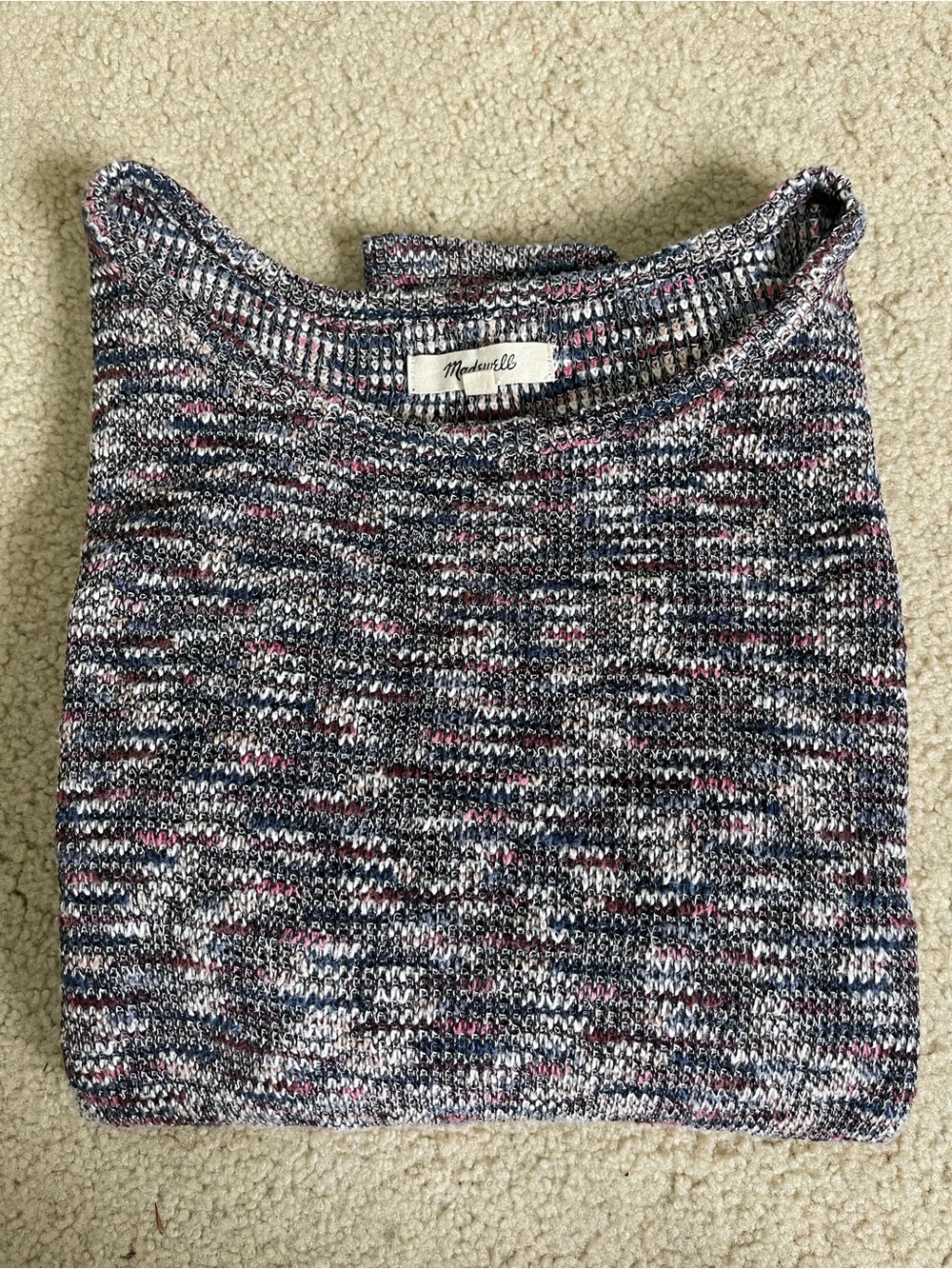 Madewell Knit Cropped Sweater
Pink, blue, and burgundy Crewneck
Great pre-owned
